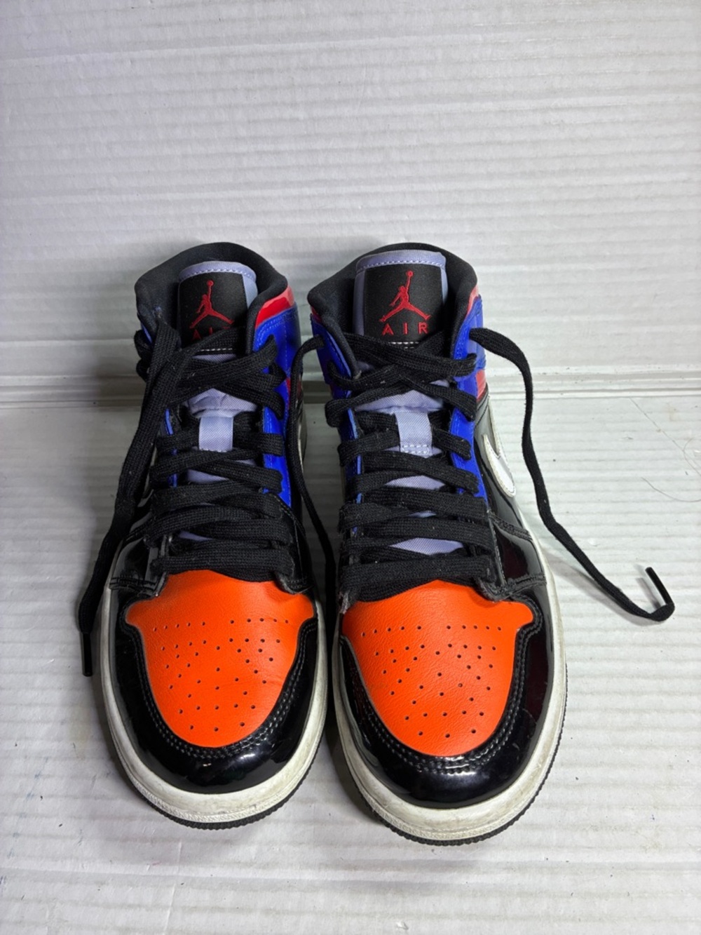 Jordan High-Top Sneakers in Orange, Black & Blue USED CV5276-001